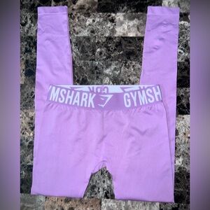 GYMSHARK SPELLOUT LEGGINGS PINK PASTEL GRAPE COLOR SIZE X-SMALL EUC